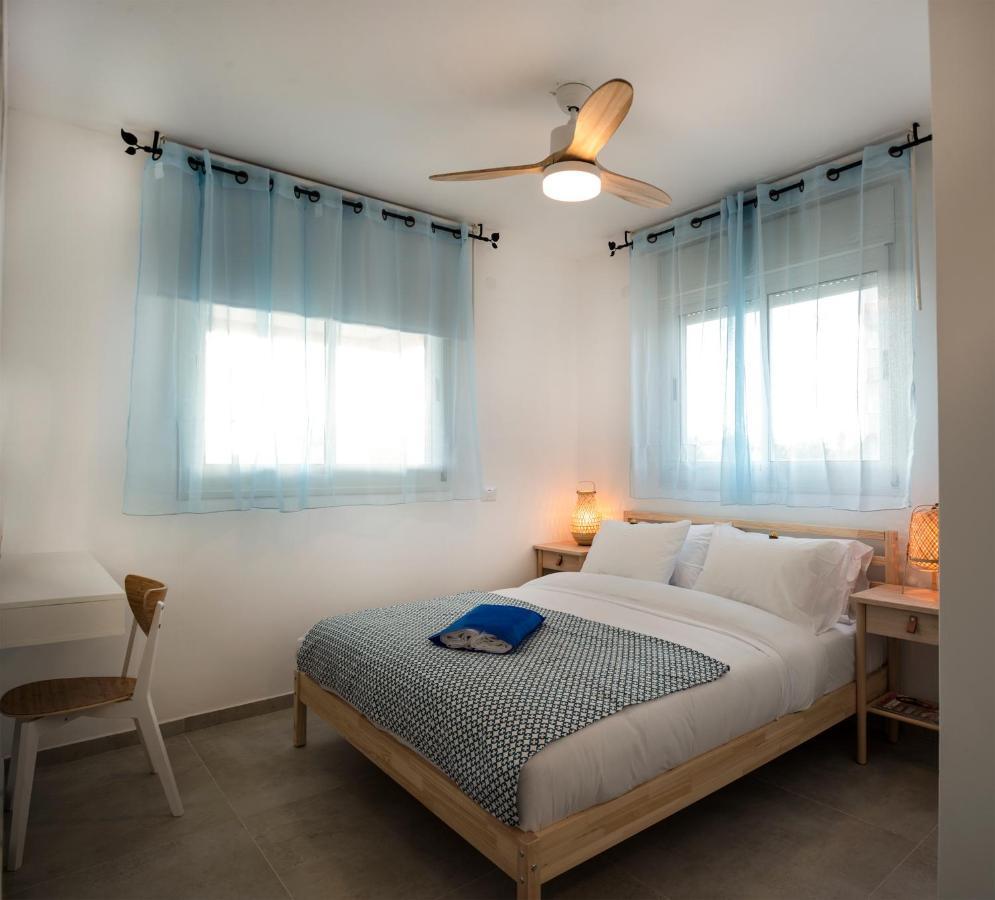 Argaman Beach Apartment Acre Exterior foto