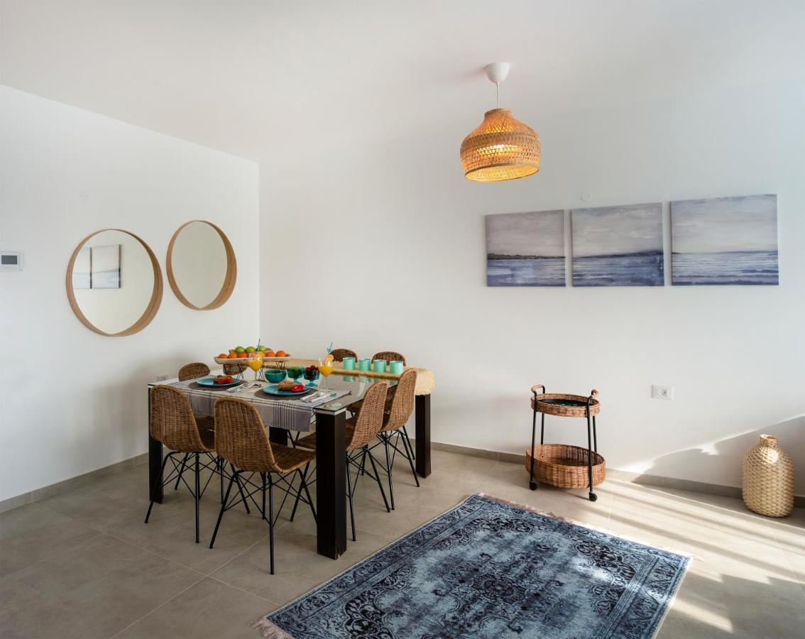 Argaman Beach Apartment Acre Exterior foto