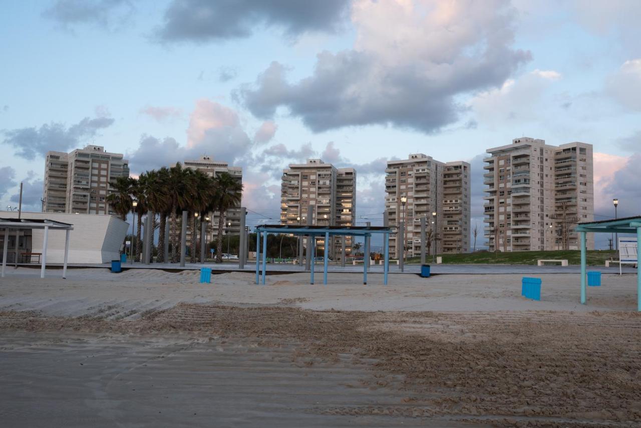 Argaman Beach Apartment Acre Exterior foto